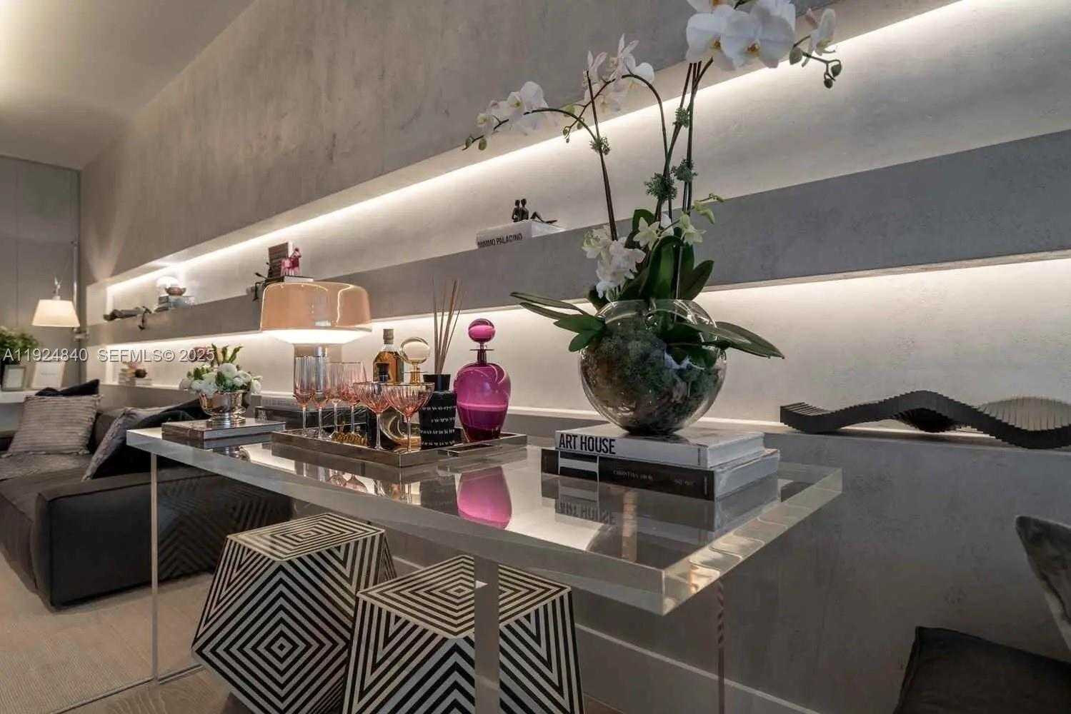 Imagen de Pequeño Objeto