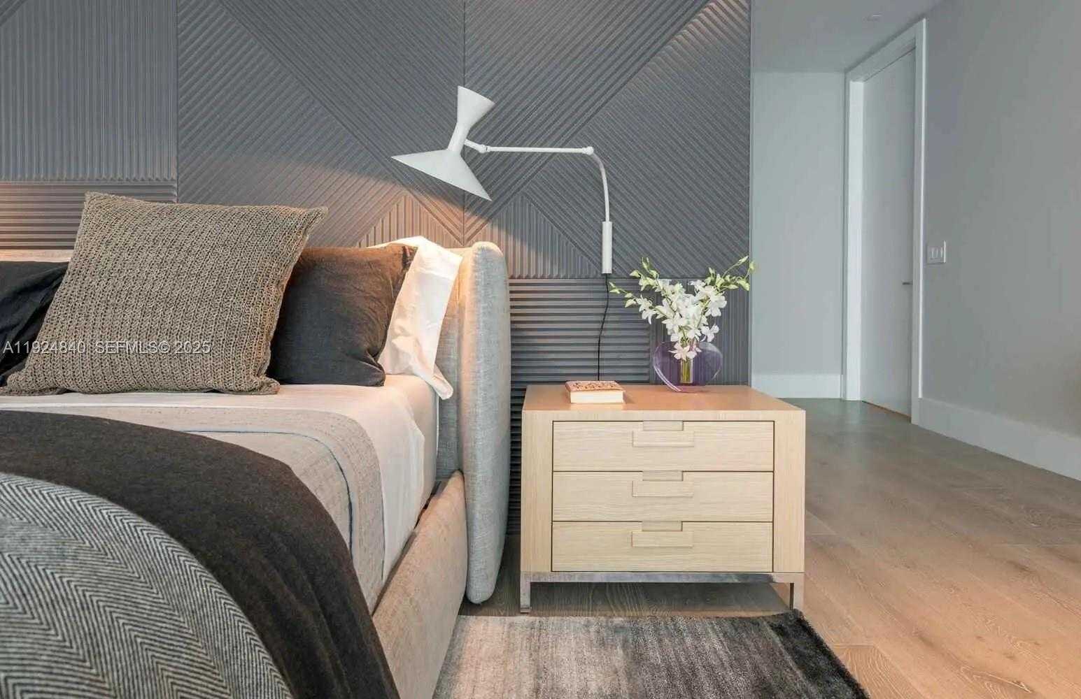 Imagen de Pequeño Objeto