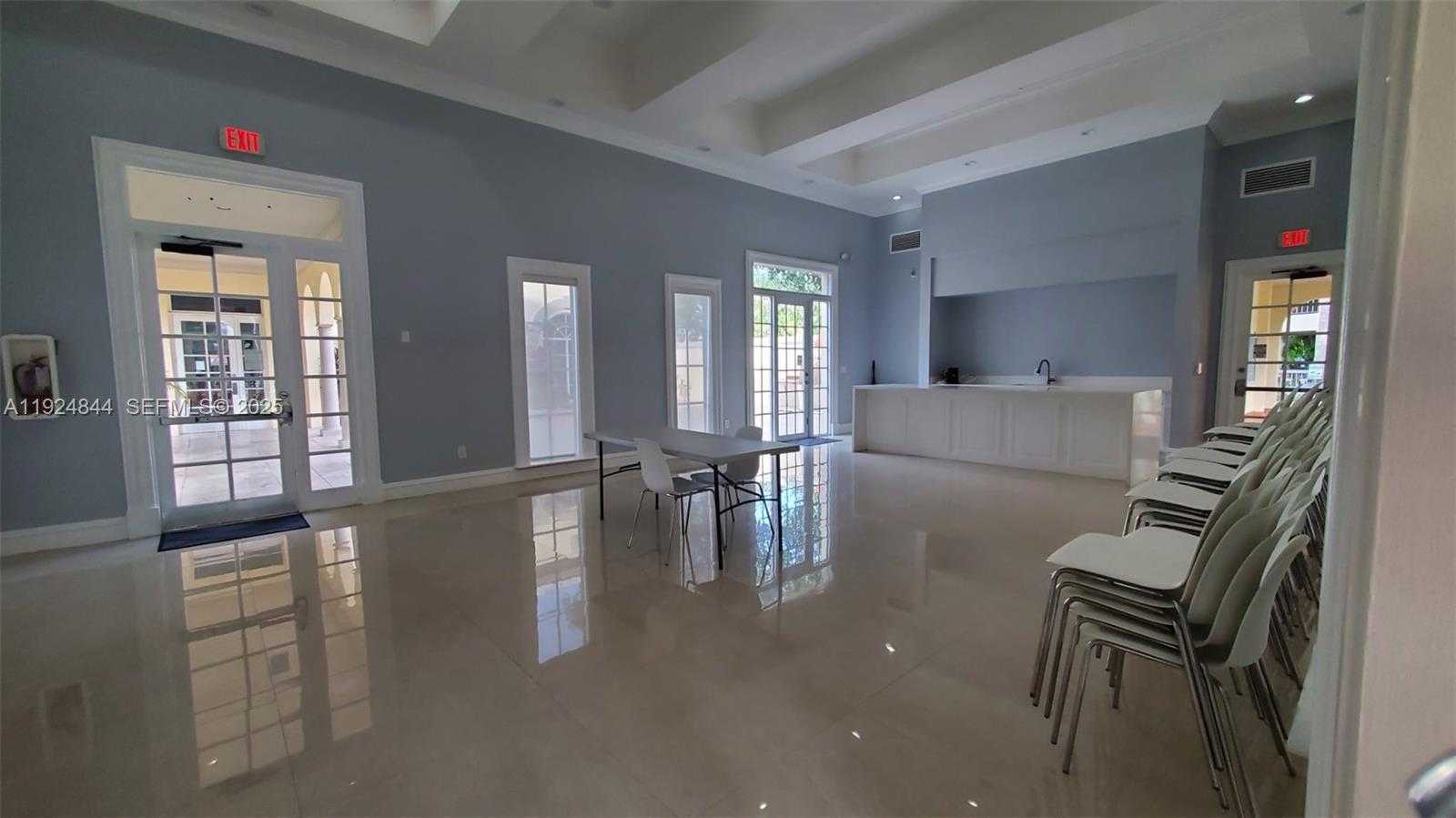 Small Image of 8180 GENEVA CT #319, Doral Number 16