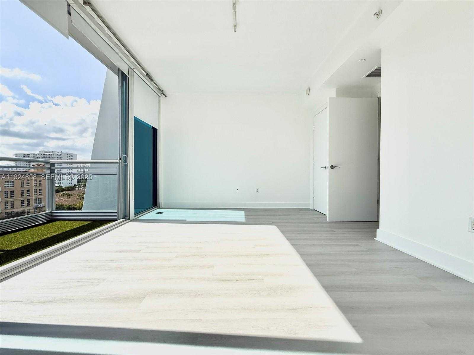 Small Image of 2950 NORTH EAST 188TH ST #525, Aventura Number 12