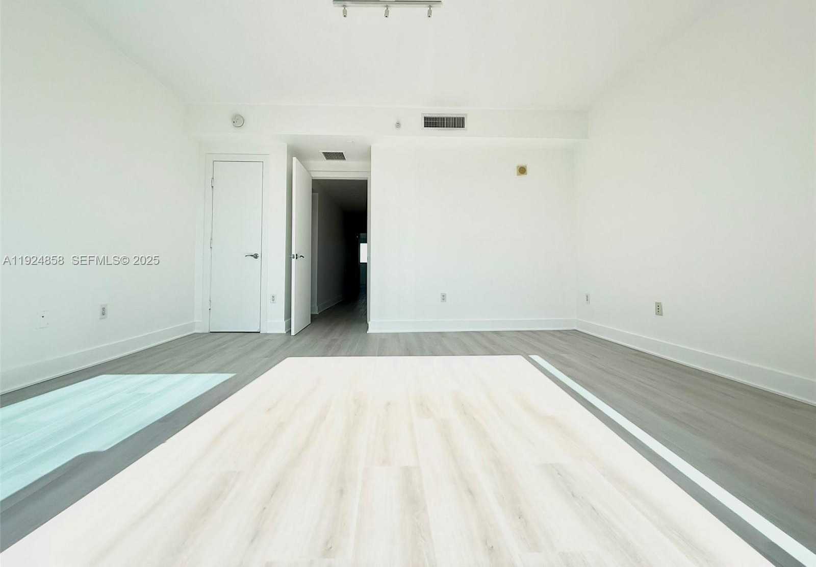 Small Image of 2950 NORTH EAST 188TH ST #525, Aventura Number 15