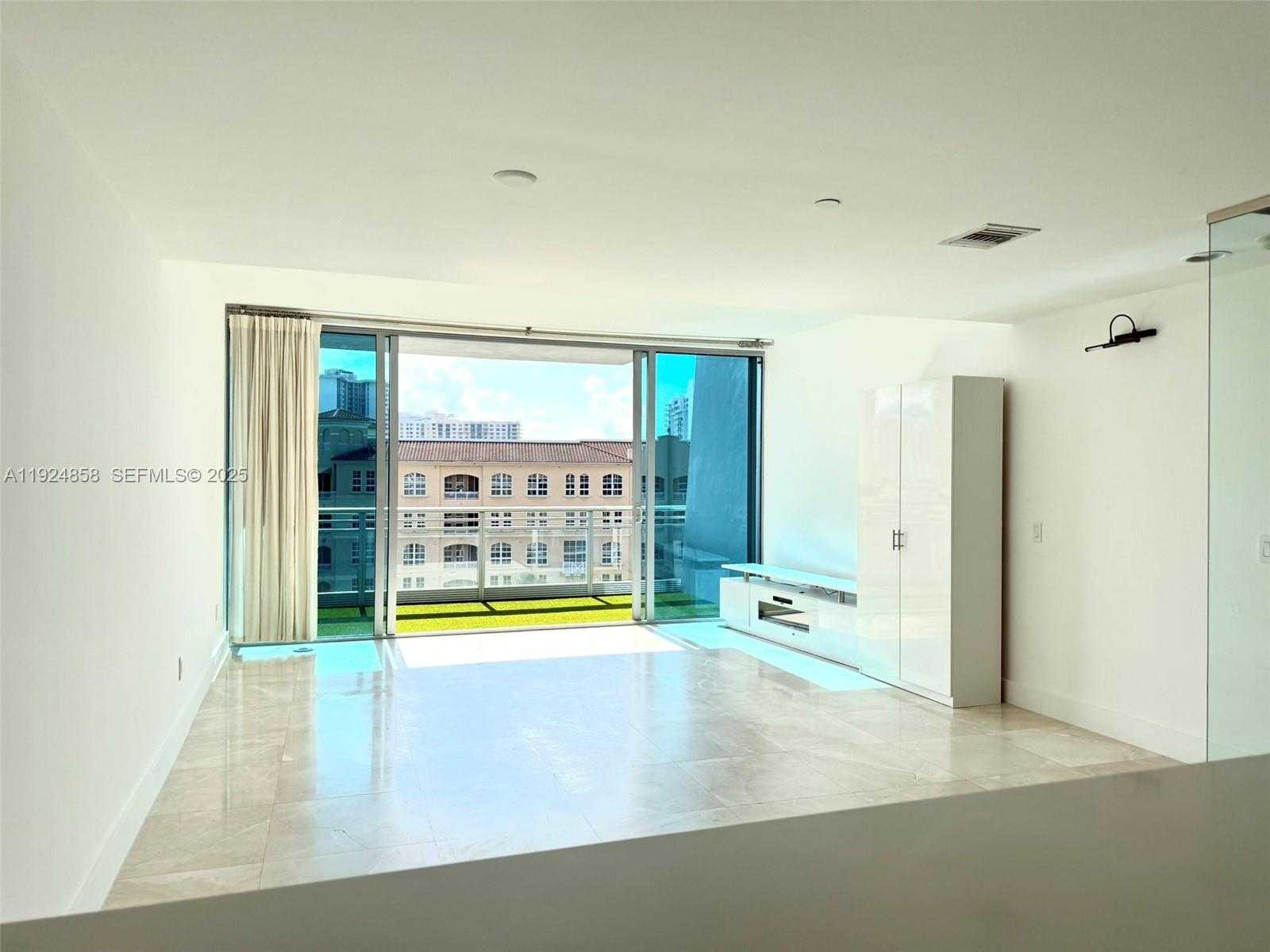 Small Image of 2950 NORTH EAST 188TH ST #525, Aventura Number 2