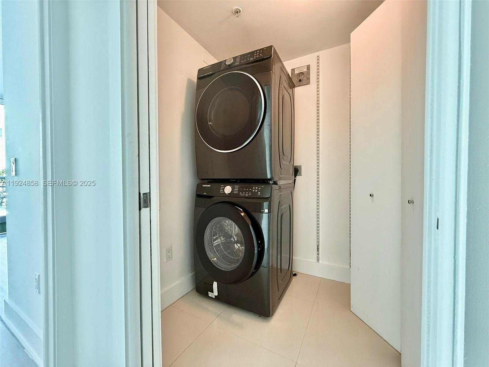 Small Image of 2950 NORTH EAST 188TH ST #525, Aventura Number 28