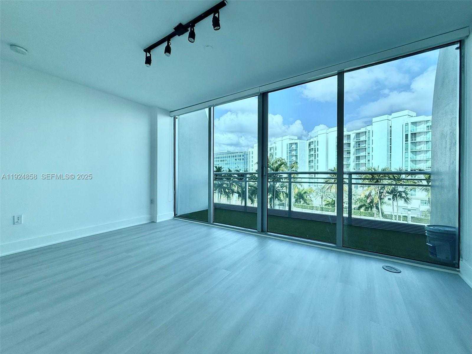 Small Image of 2950 NORTH EAST 188TH ST #525, Aventura Number 32