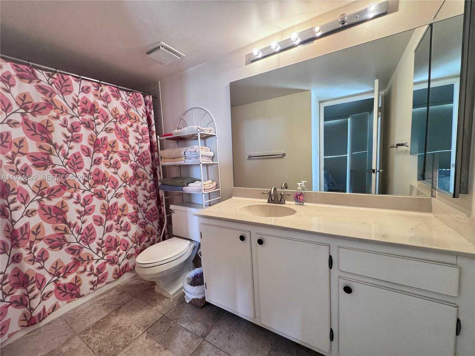 Small Image of 290 174TH ST #1906, Sunny Isles Beach Number 10