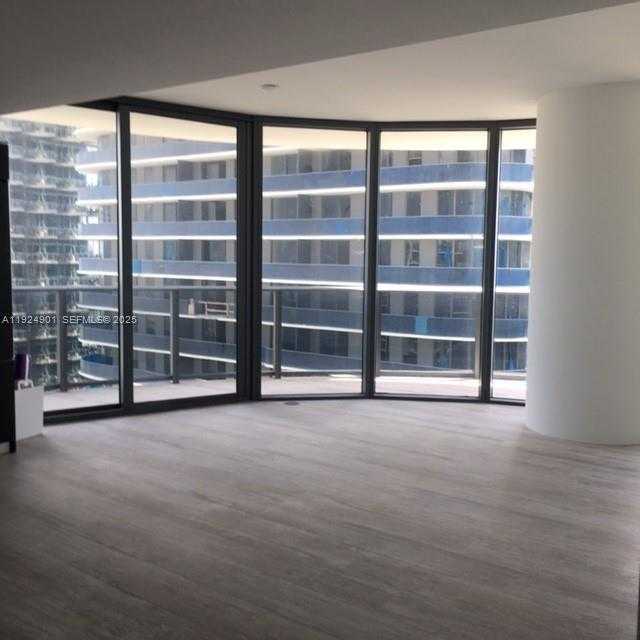 Small Image of 45 SOUTH WEST 9TH ST #3201, Miami Number 5