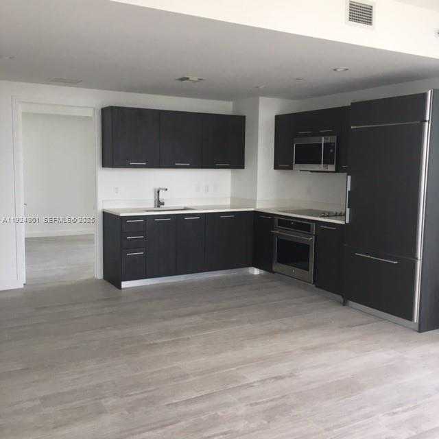 Small Image of 45 SOUTH WEST 9TH ST #3201, Miami Number 7