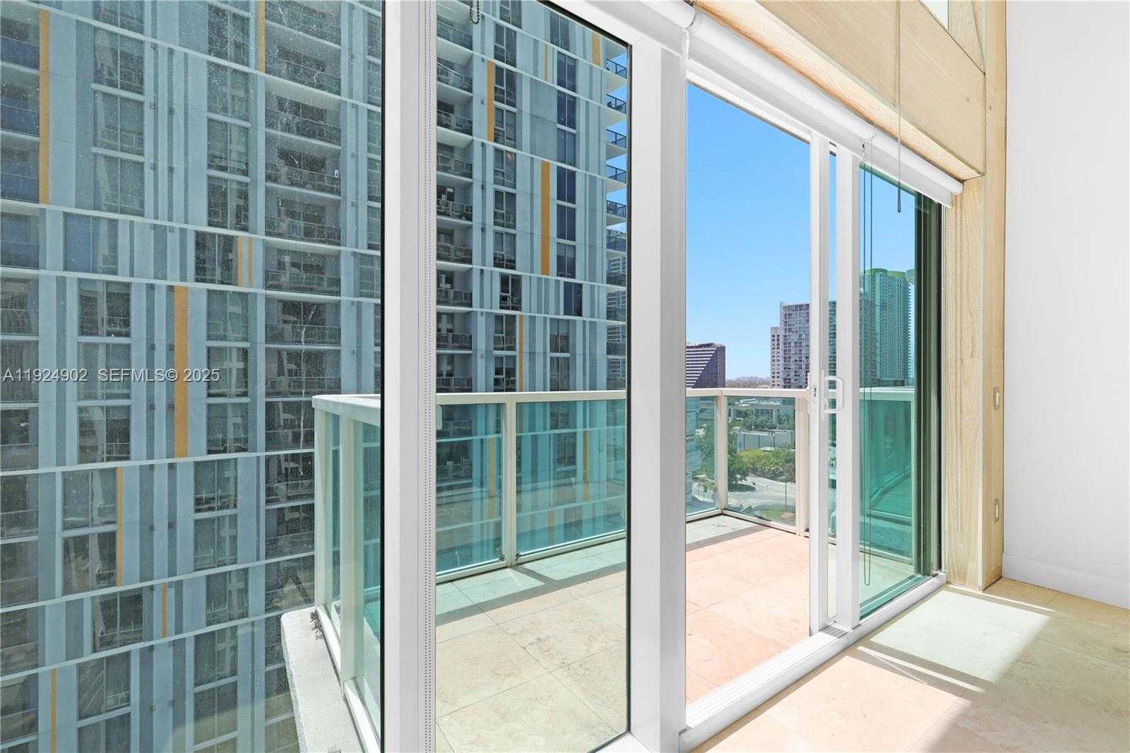 Small Image of 41 SOUTH EAST 5TH ST #906, Miami Number 12