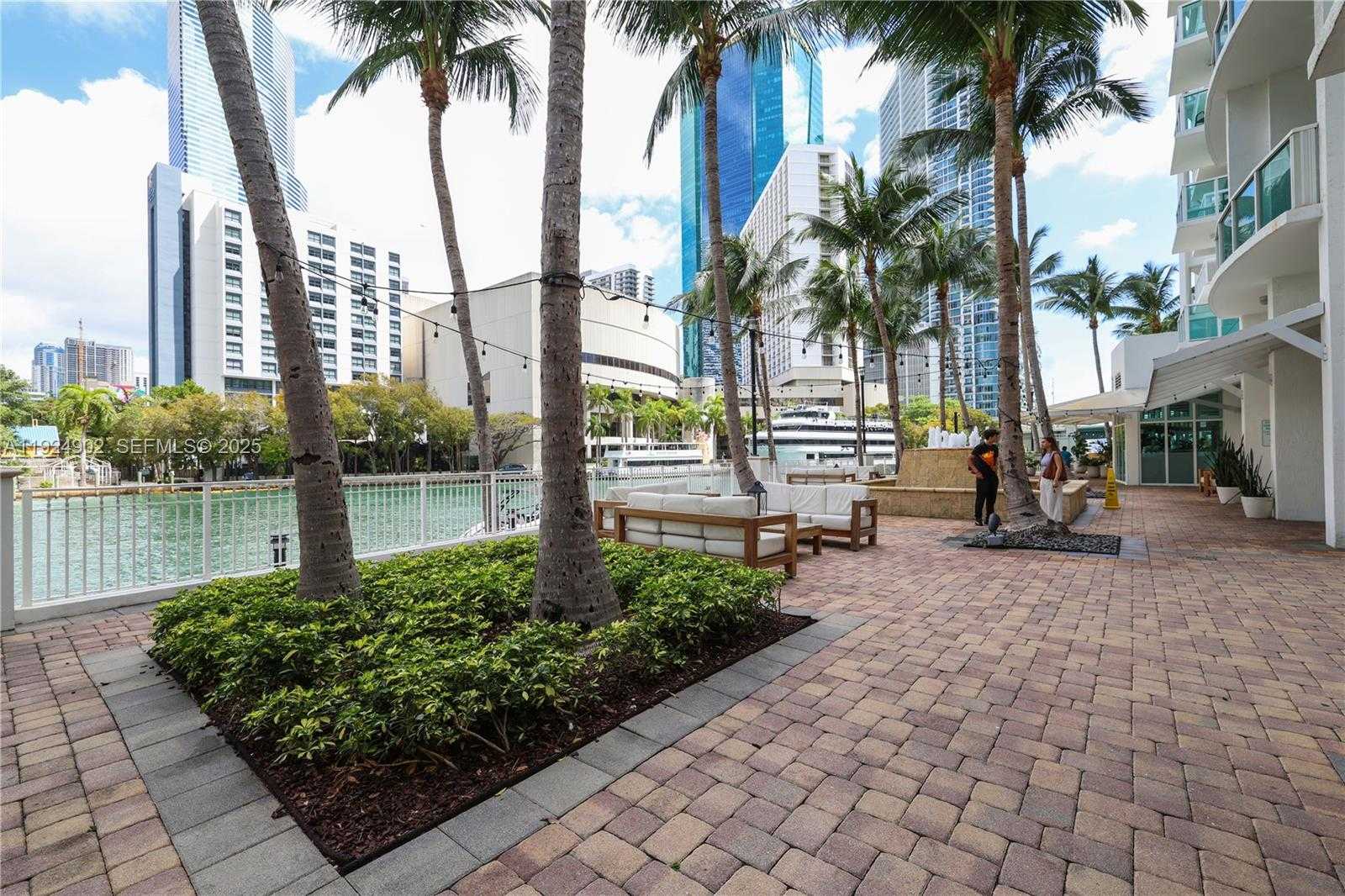 Small Image of 41 SOUTH EAST 5TH ST #906, Miami Number 23