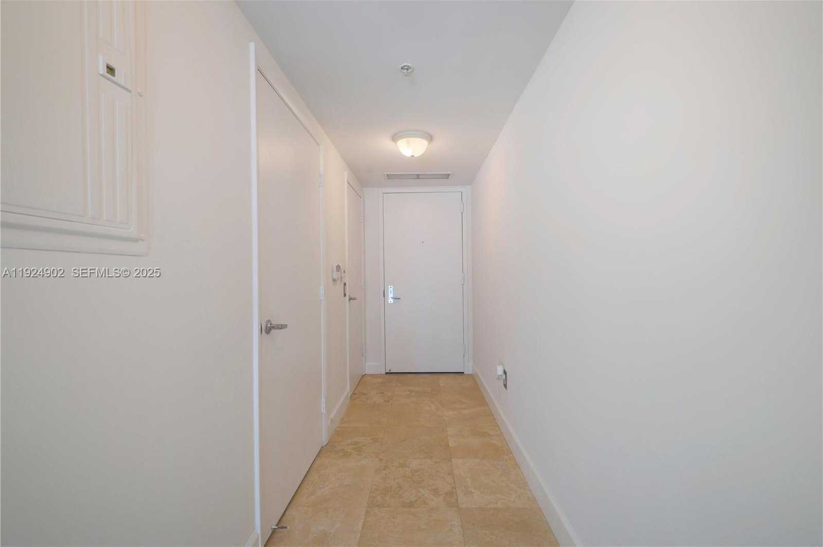 Small Image of 41 SOUTH EAST 5TH ST #906, Miami Number 3