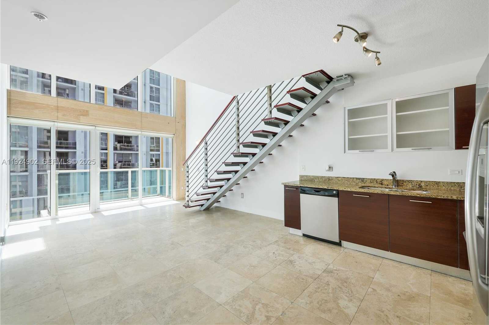 Small Image of 41 SOUTH EAST 5TH ST #906, Miami Number 8