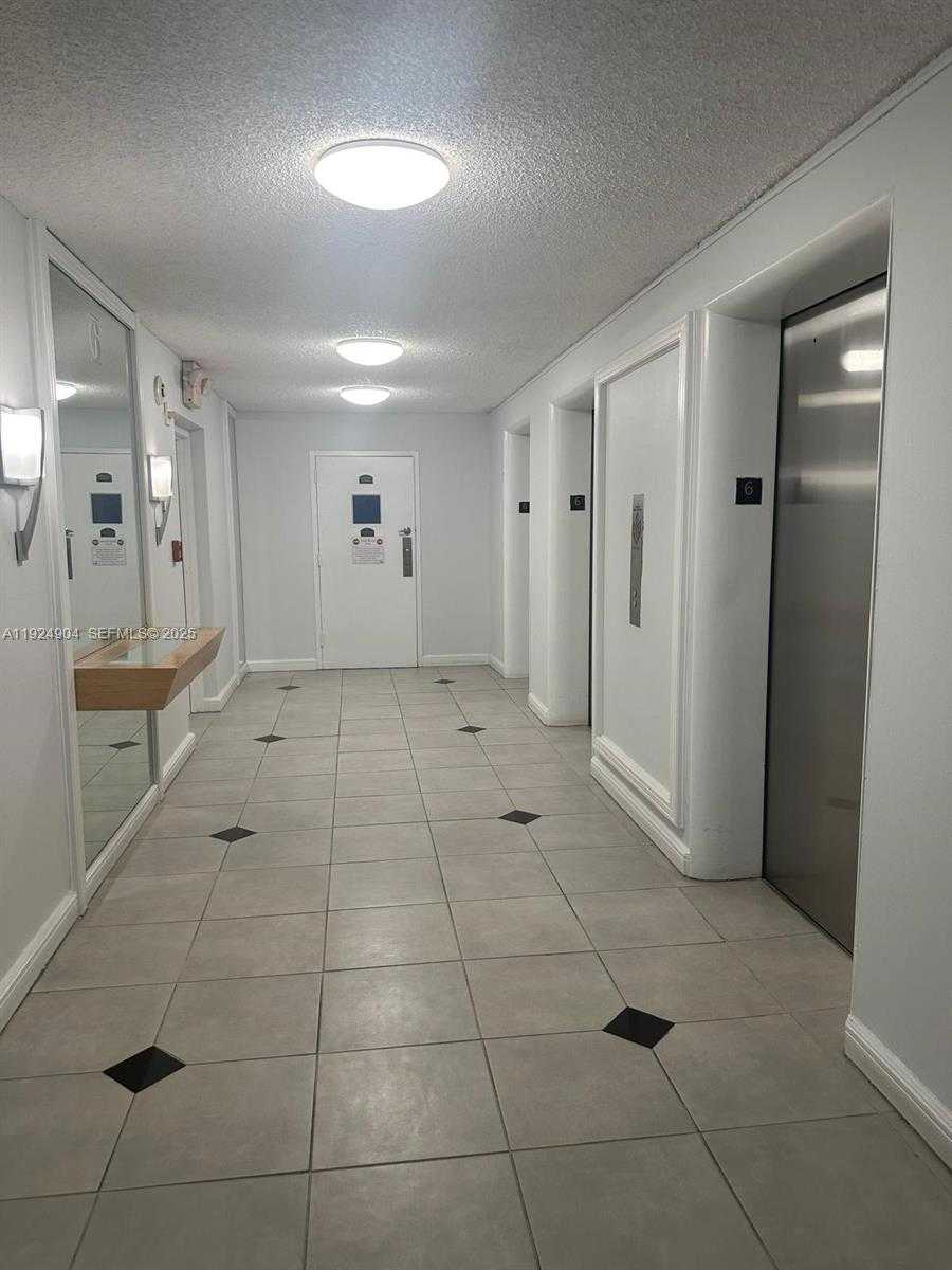 Small Image of 6770 INDIAN CREEK DR #6, Miami Beach Number 19
