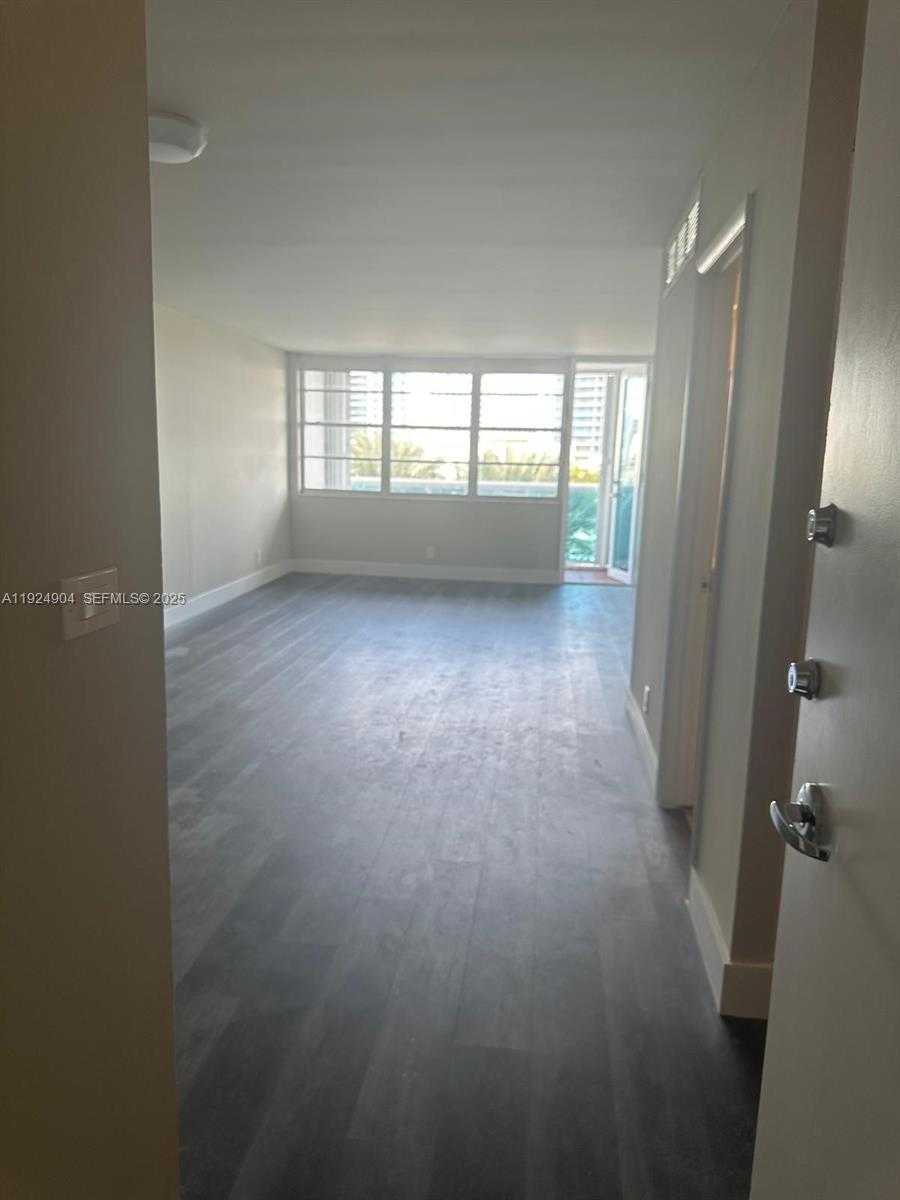 Small Image of 6770 INDIAN CREEK DR #6, Miami Beach Number 6