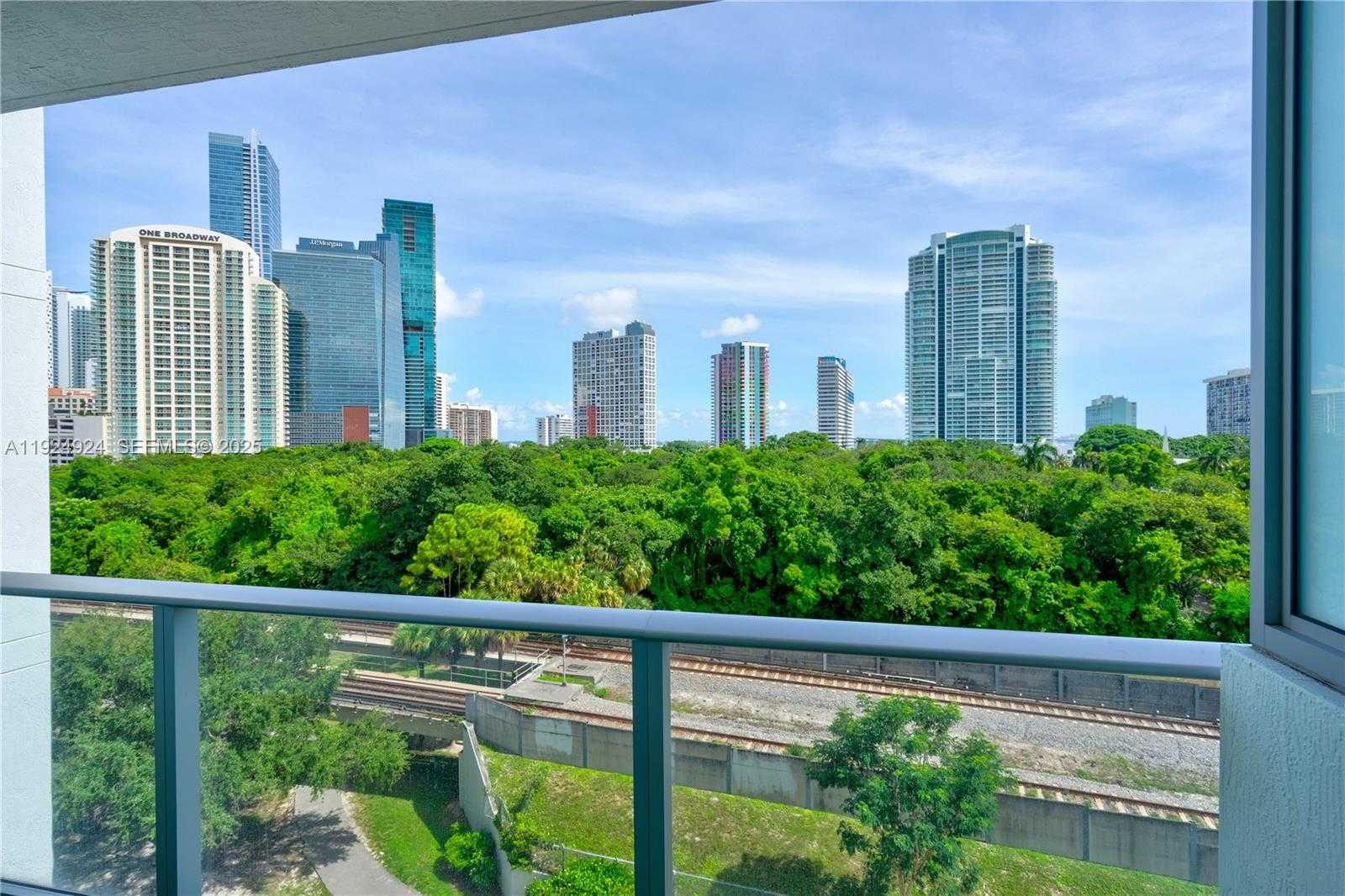 Small Image of 1600 SOUTH WEST 1ST AVE #603, Miami Number 11