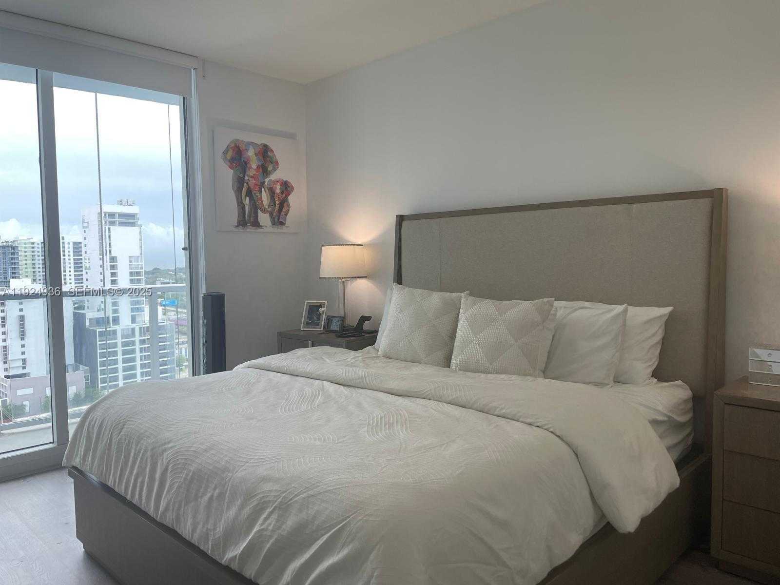 Small Image of 185 SOUTH WEST 7TH ST #2014, Miami Number 10