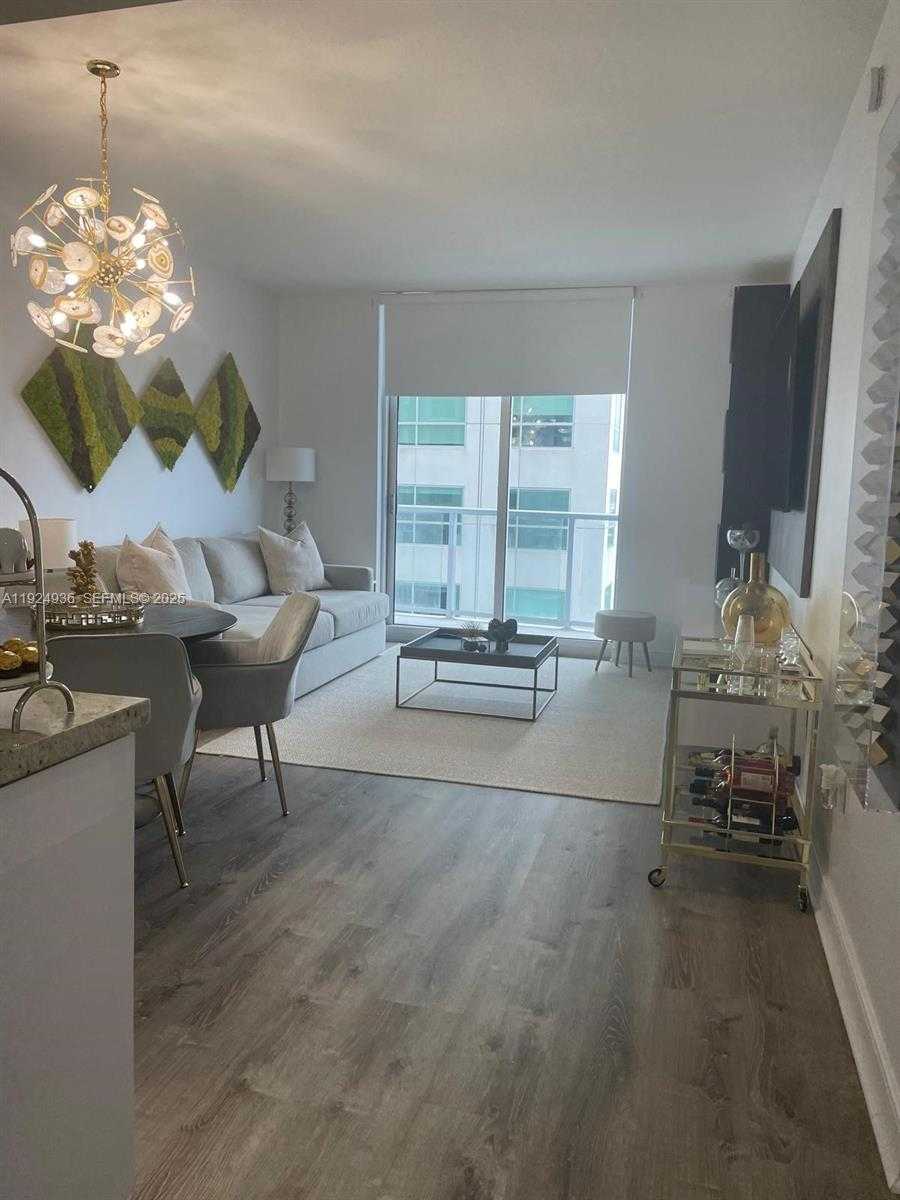 Small Image of 185 SOUTH WEST 7TH ST #2014, Miami Number 28