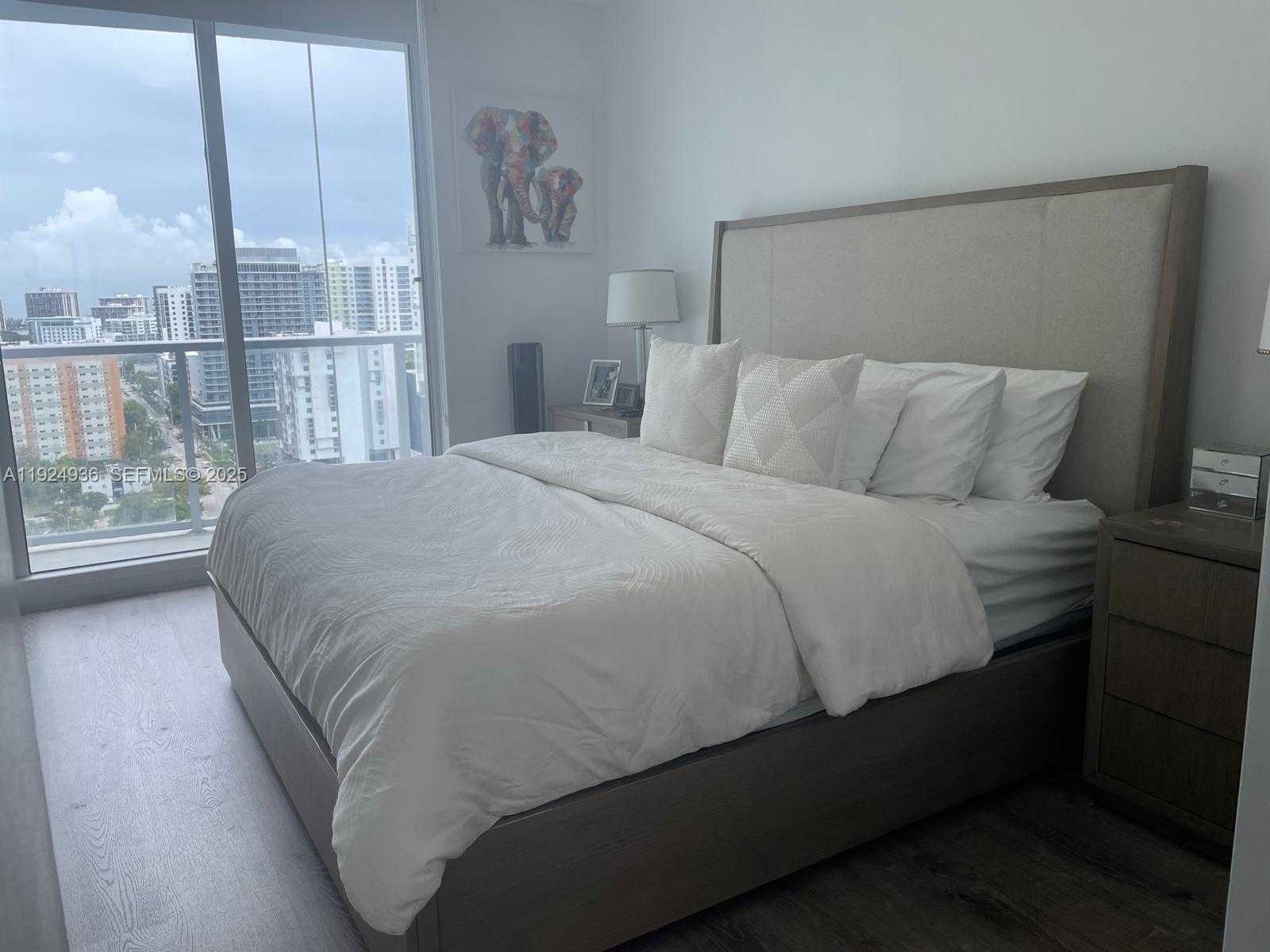 Small Image of 185 SOUTH WEST 7TH ST #2014, Miami Number 9