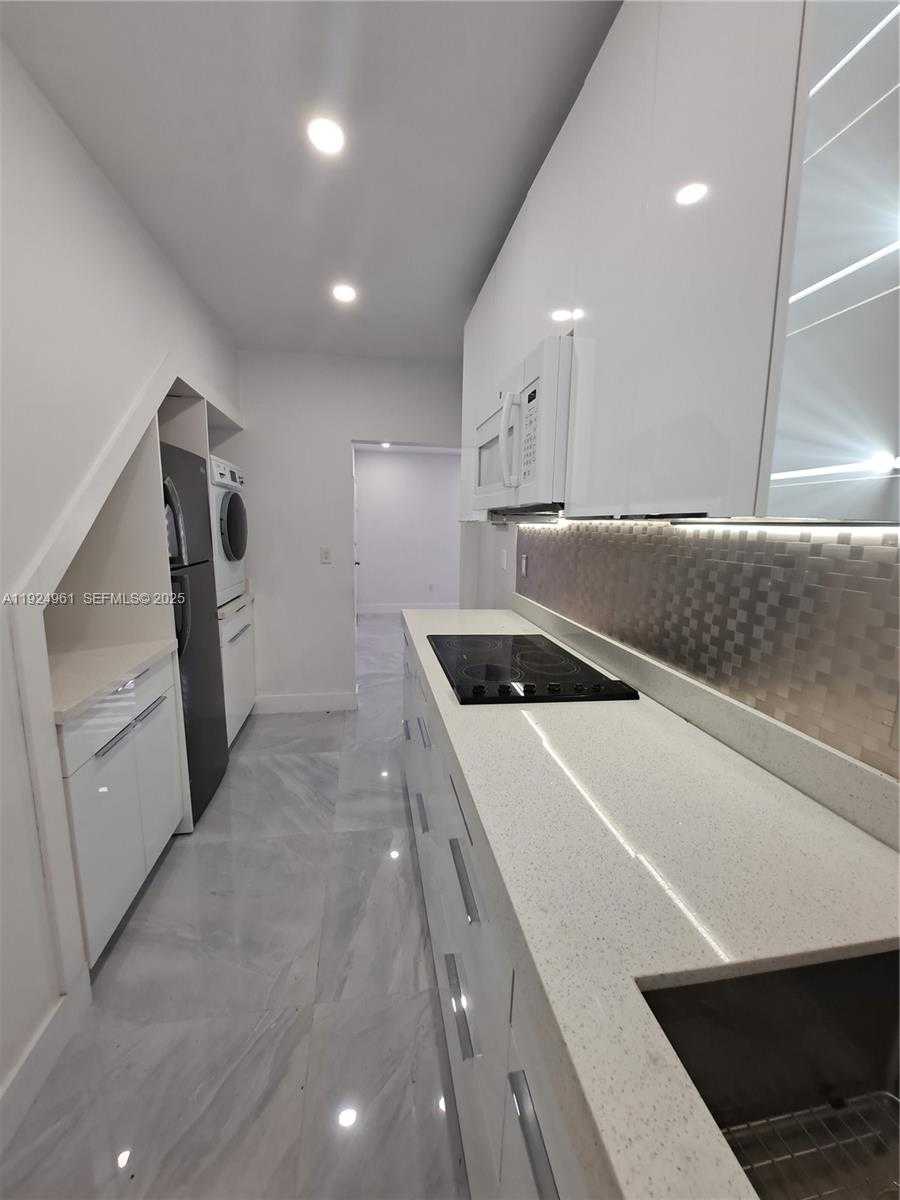 Small Image of 665 83RD ST #59, Miami Beach Number 2