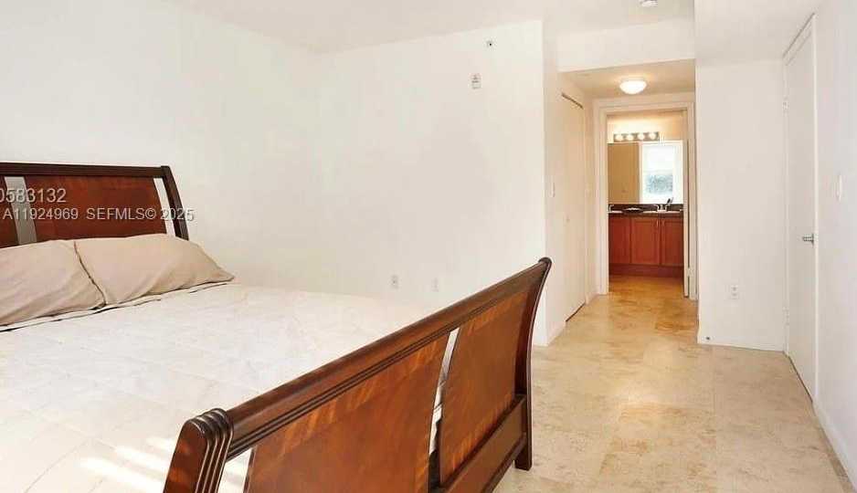 Small Image of 1555 NORTH TREASURE DR #314, North Bay Village Number 10