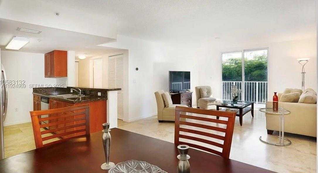 Small Image of 1555 NORTH TREASURE DR #314, North Bay Village Number 4