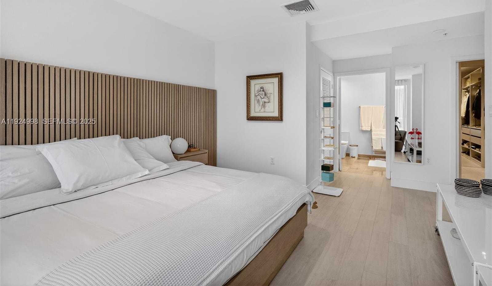 Small Image of 10275 COLLINS AVE #101, Bal Harbour Number 16