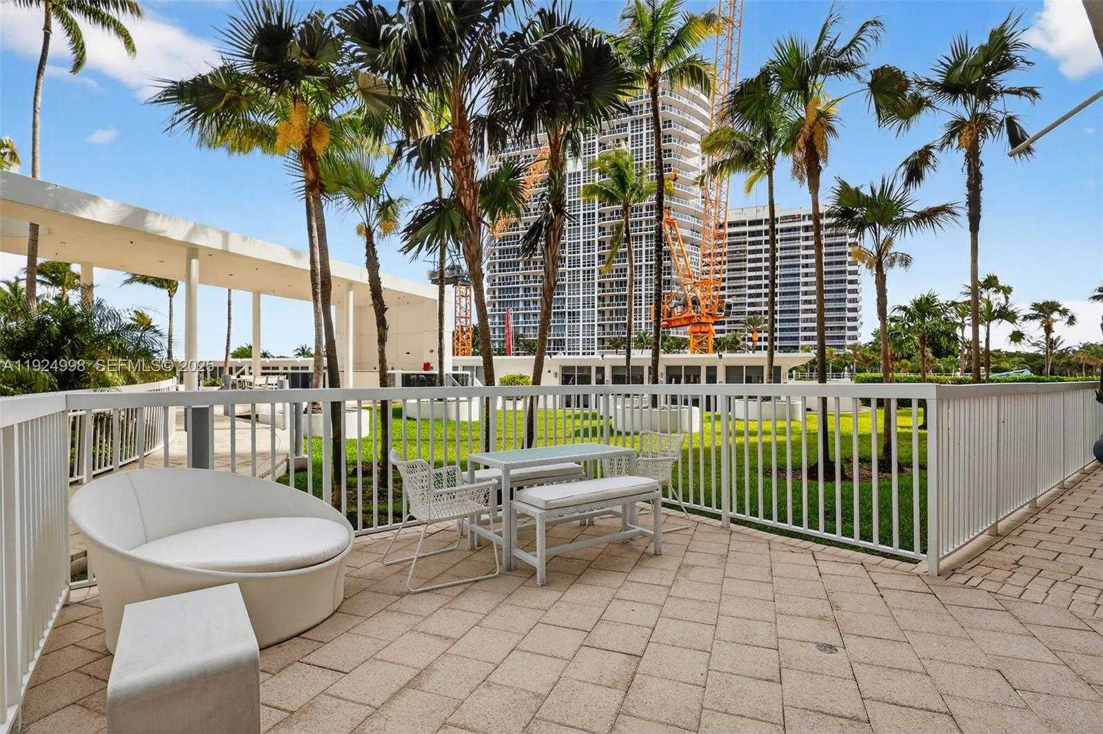 Small Image of 10275 COLLINS AVE #101, Bal Harbour Number 28
