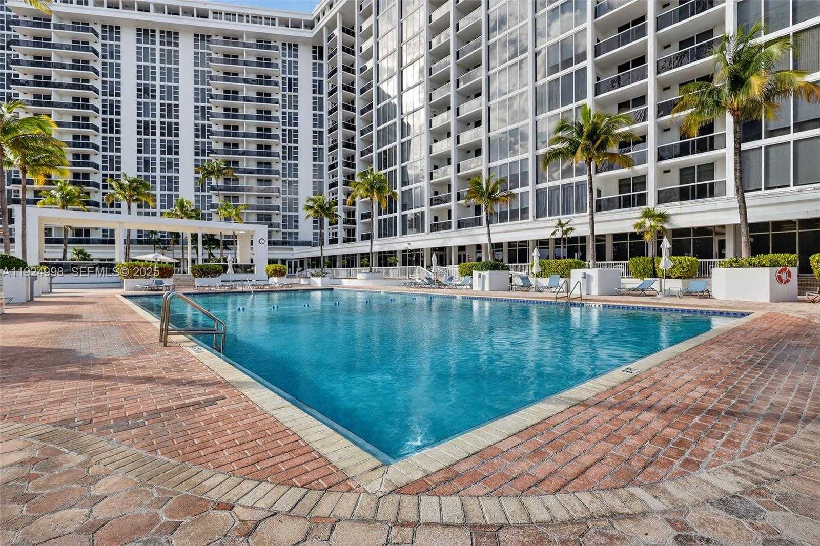 Small Image of 10275 COLLINS AVE #101, Bal Harbour Number 41