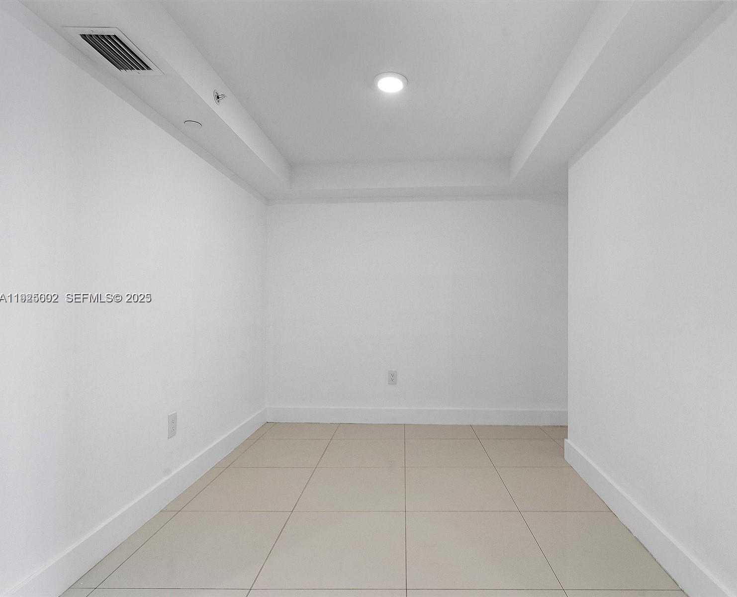 Small Image of 9261 EAST BAY HARBOR DR #501, Bay Harbor Islands Number 5