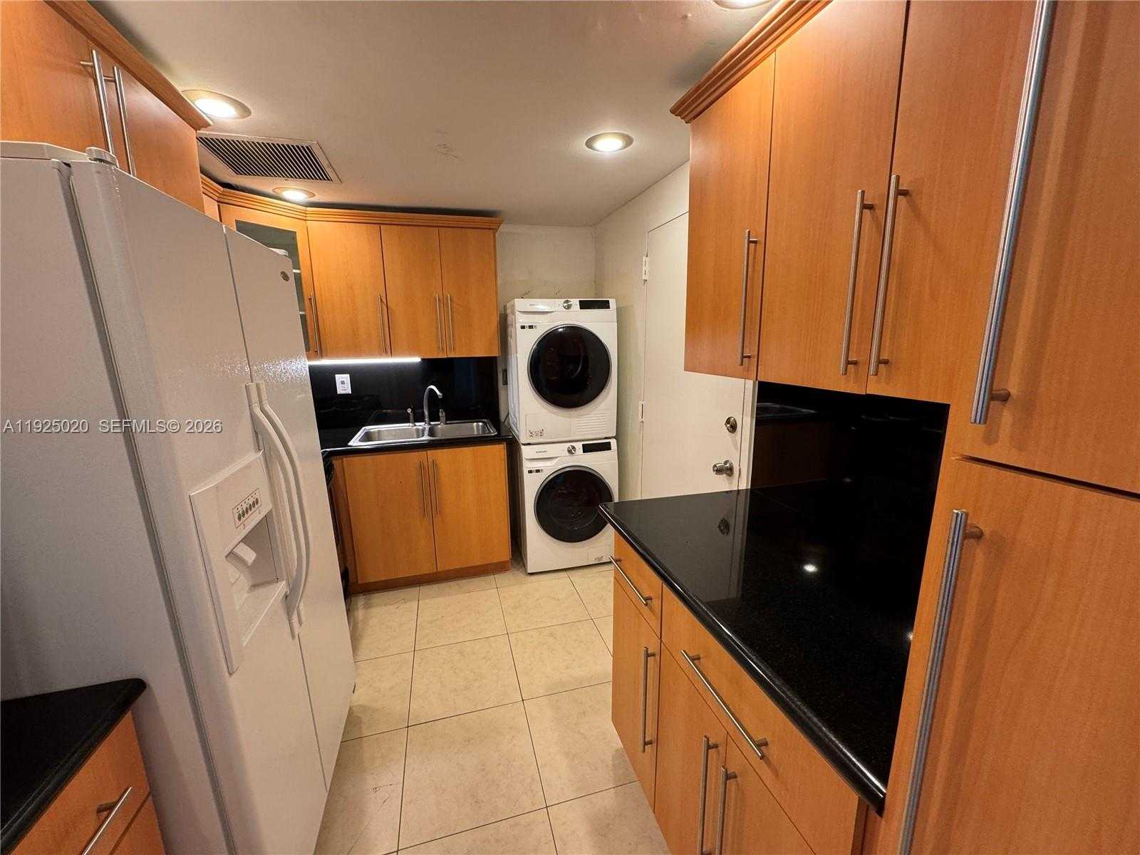 Small Image of 145 SOUTH EAST 25TH RD #601, Miami Number 8