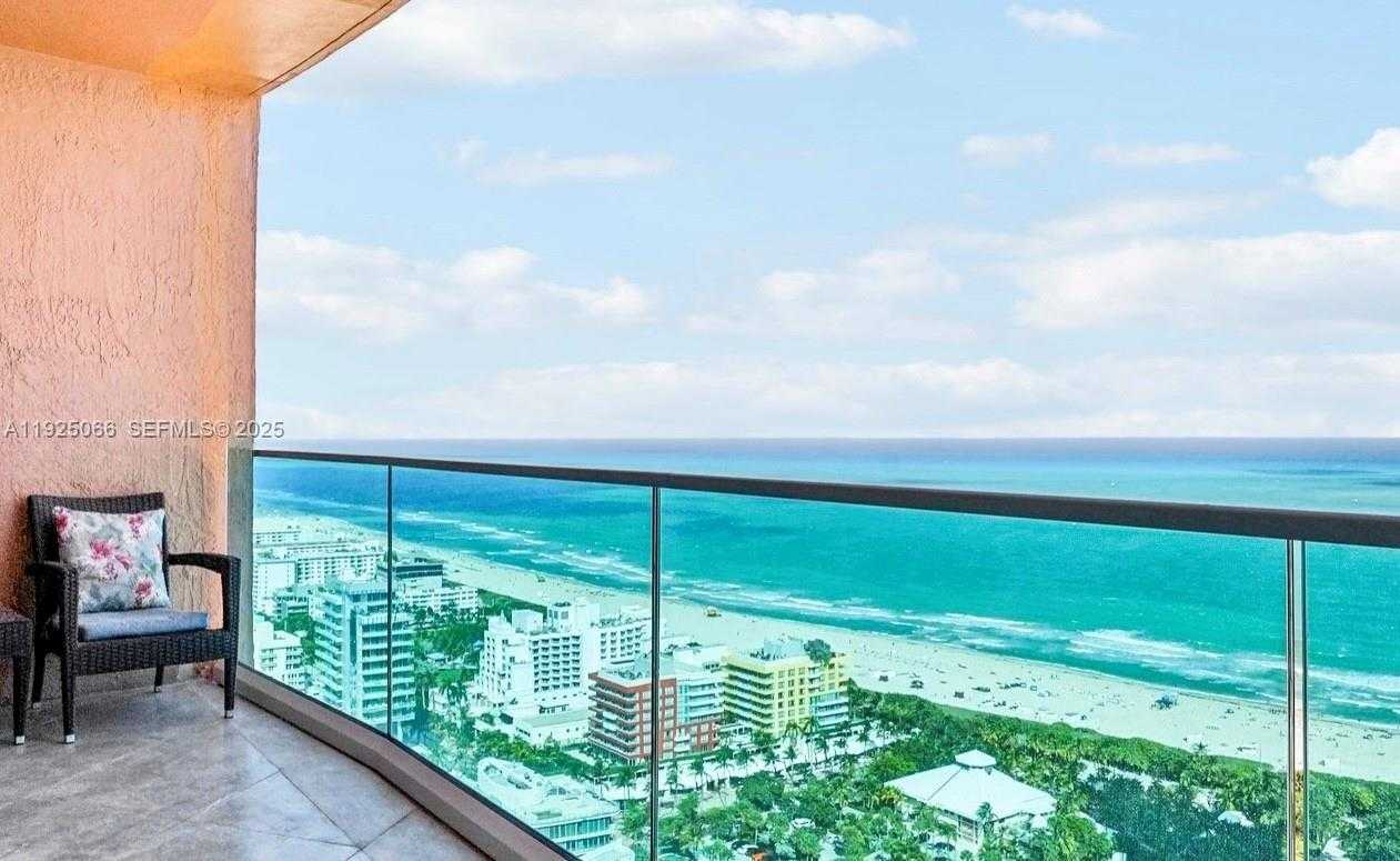 Small Image of 300 SOUTH POINTE DR #3502, Miami Beach Number 12