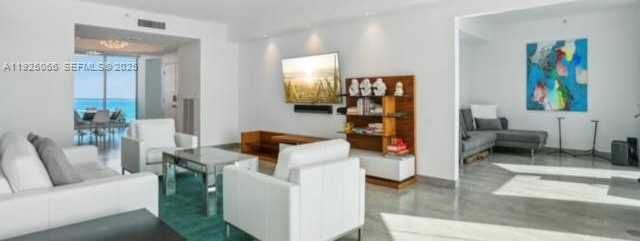 Small Image of 300 SOUTH POINTE DR #3502, Miami Beach Number 7