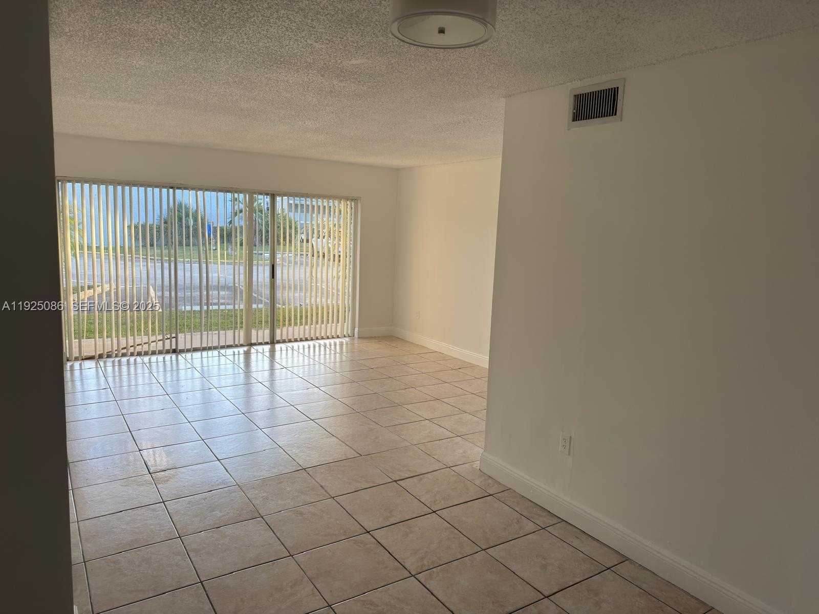 Small Image of 9369 FONTAINEBLEAU BLVD #J107, Miami Number 3