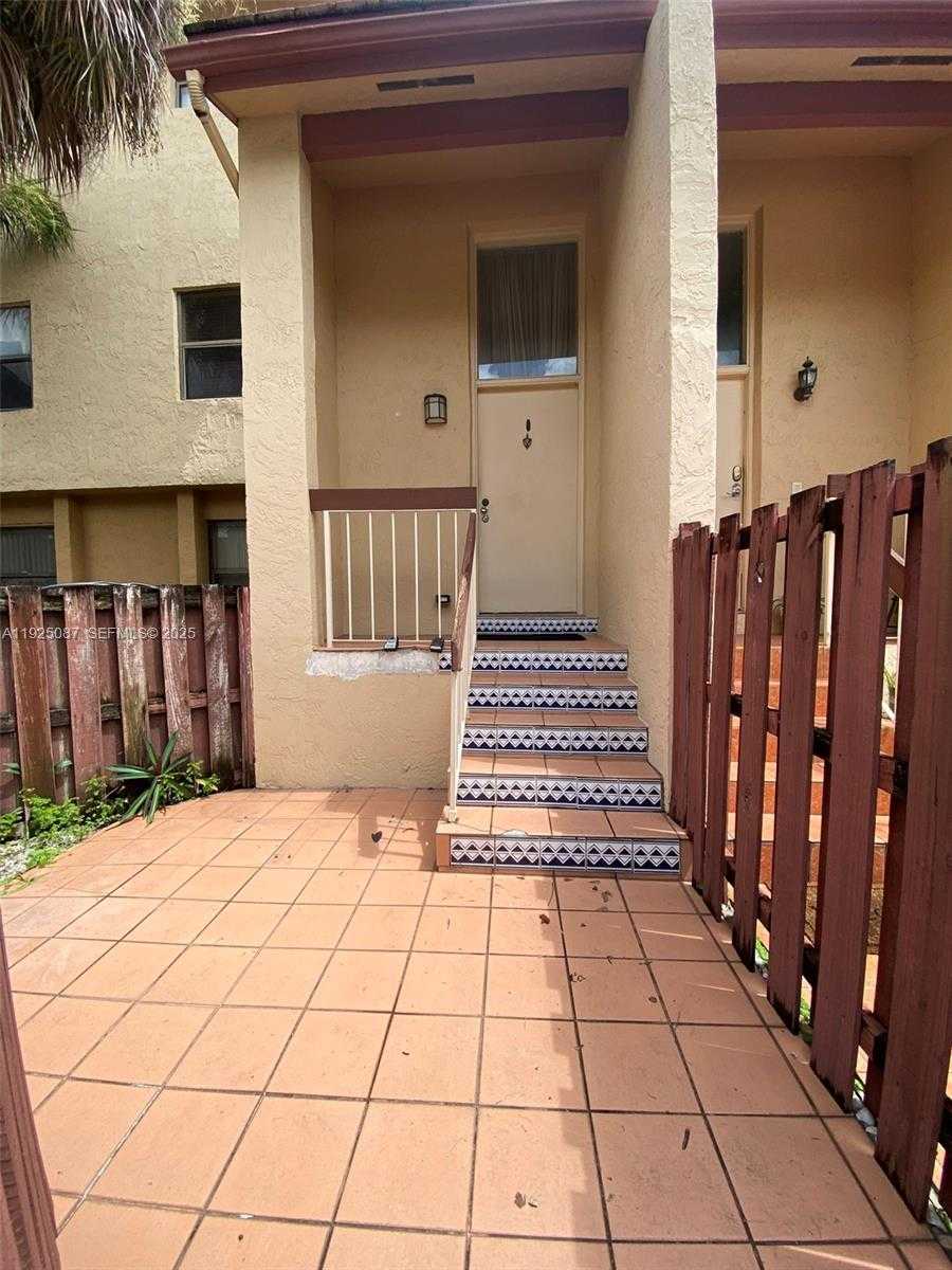 Small Image of 361 WEST PARK DR #14-8, Miami Number 1