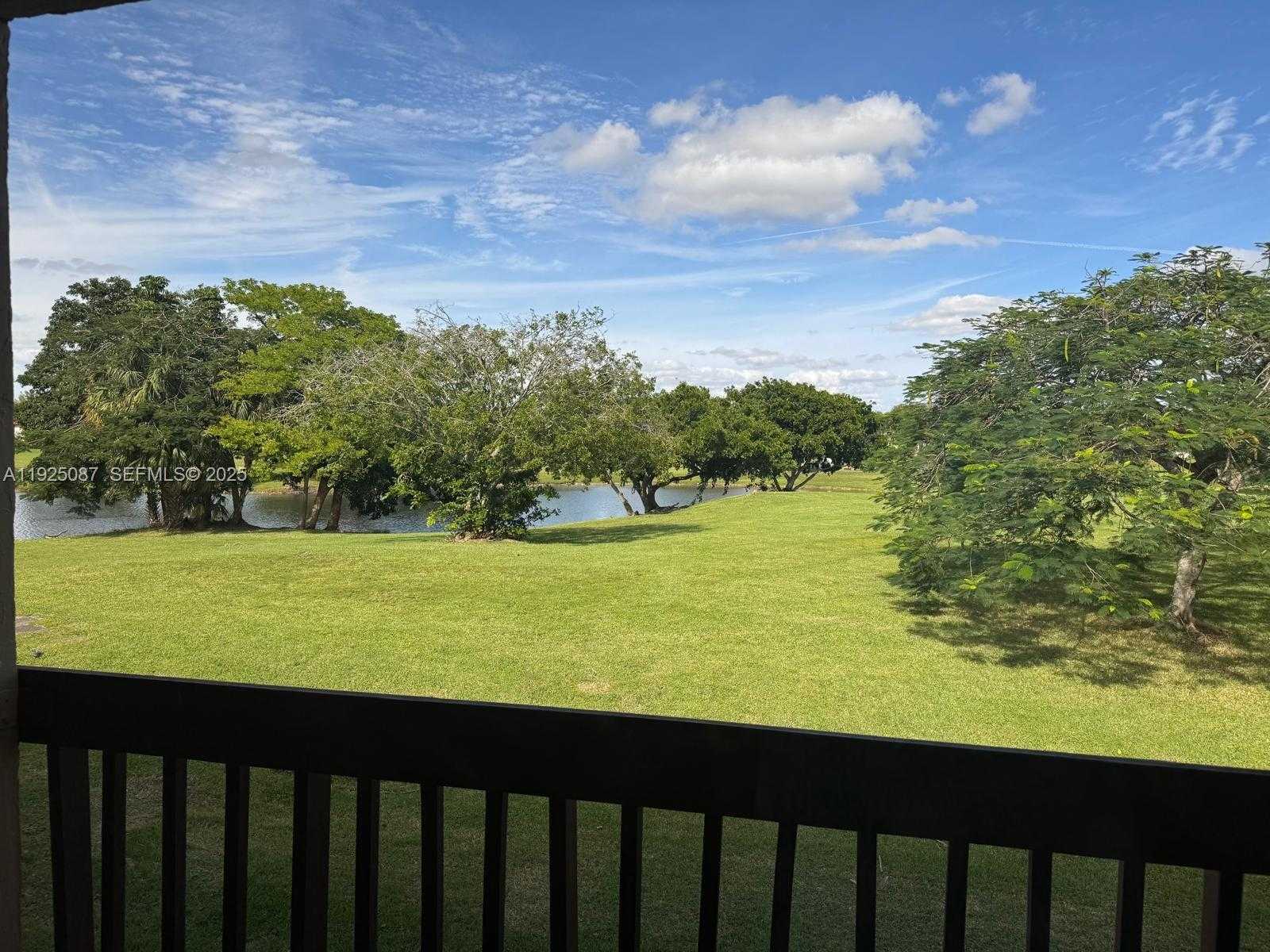 Small Image of 361 WEST PARK DR #14-8, Miami Number 13