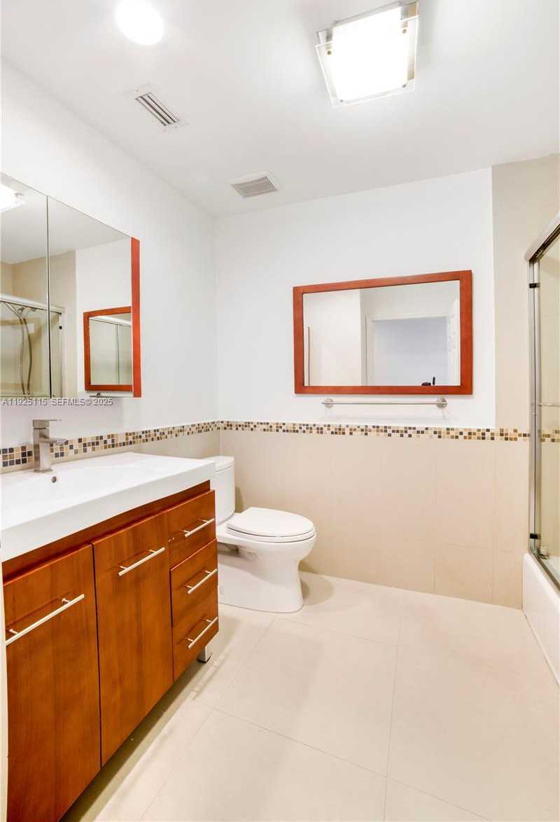 Small Image of 5127 NORTH WEST 102ND CT #5127, Doral Number 13