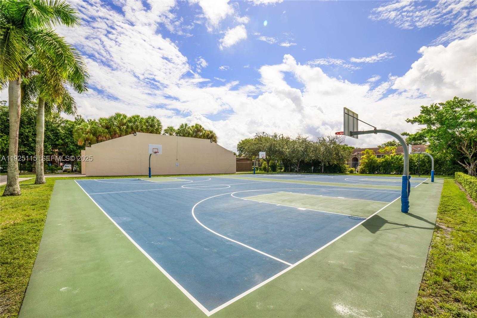 Small Image of 5127 NORTH WEST 102ND CT #5127, Doral Number 25