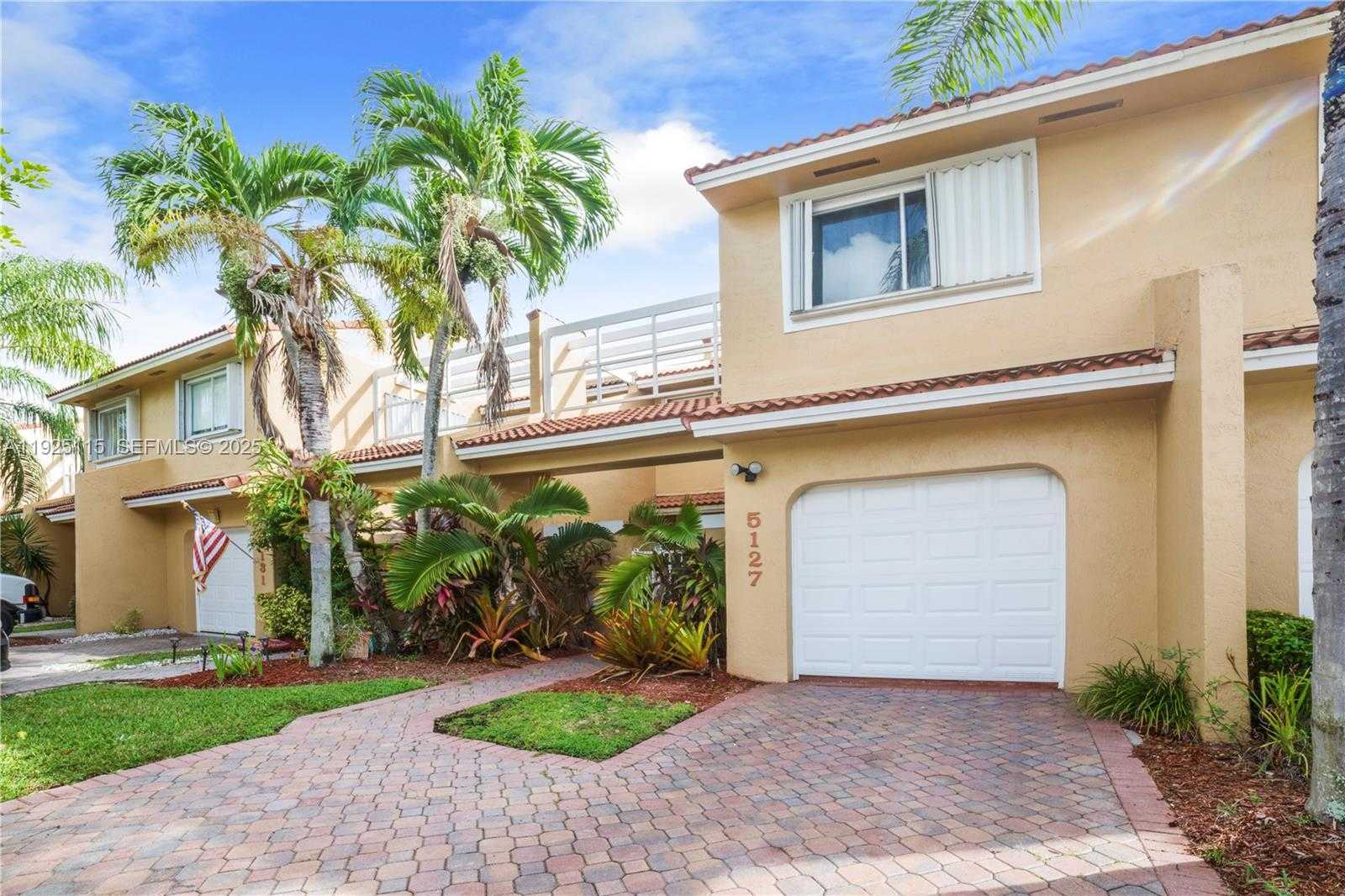 Small Image of 5127 NORTH WEST 102ND CT #5127, Doral Number 26