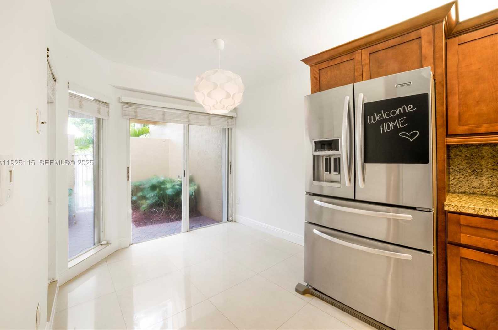 Small Image of 5127 NORTH WEST 102ND CT #5127, Doral Number 3