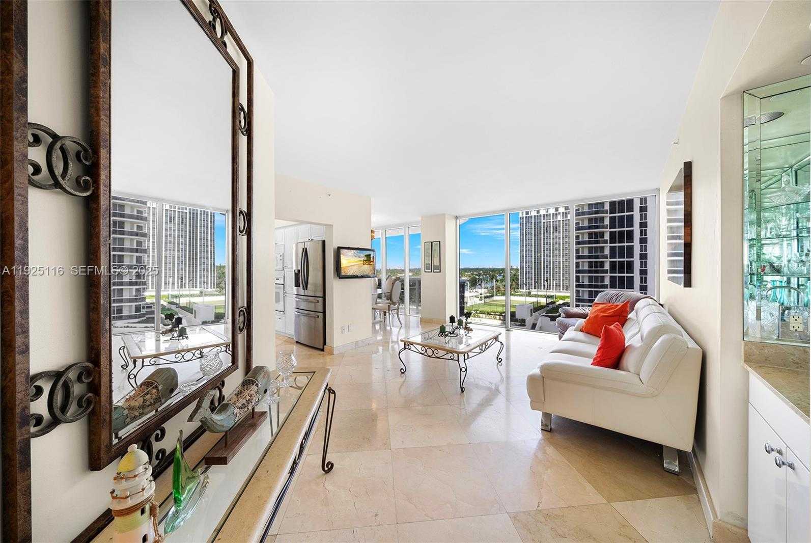 Small Image of 4775 COLLINS AVE #807, Miami Beach Number 2