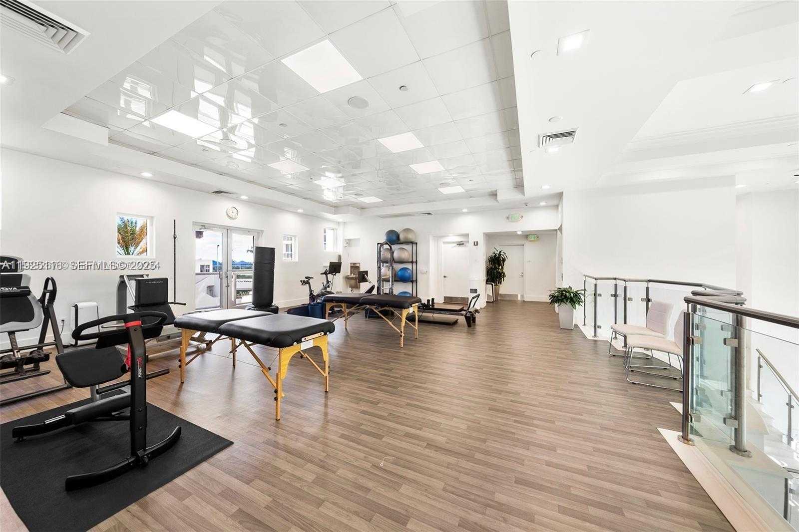 Small Image of 4775 COLLINS AVE #807, Miami Beach Number 34