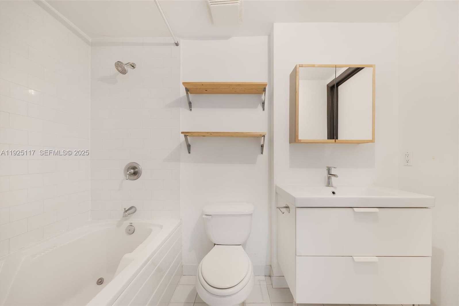 Small Image of 690 SOUTH WEST 1ST CT #1830, Miami Number 11