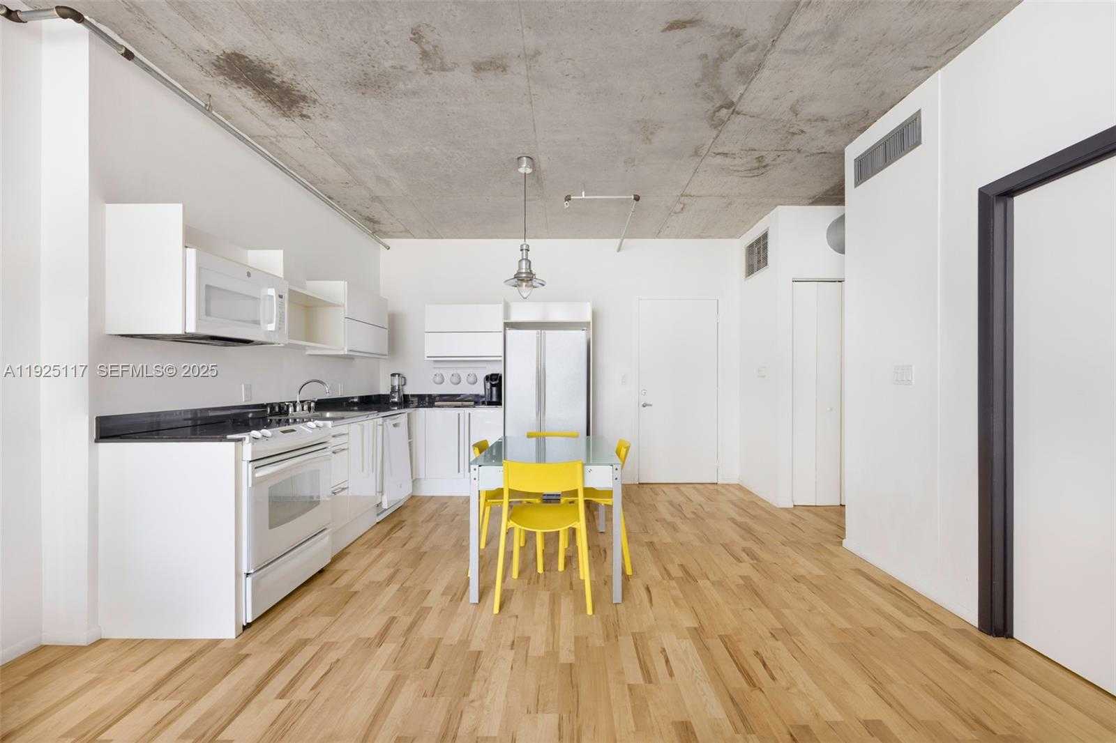 Small Image of 690 SOUTH WEST 1ST CT #1830, Miami Number 2