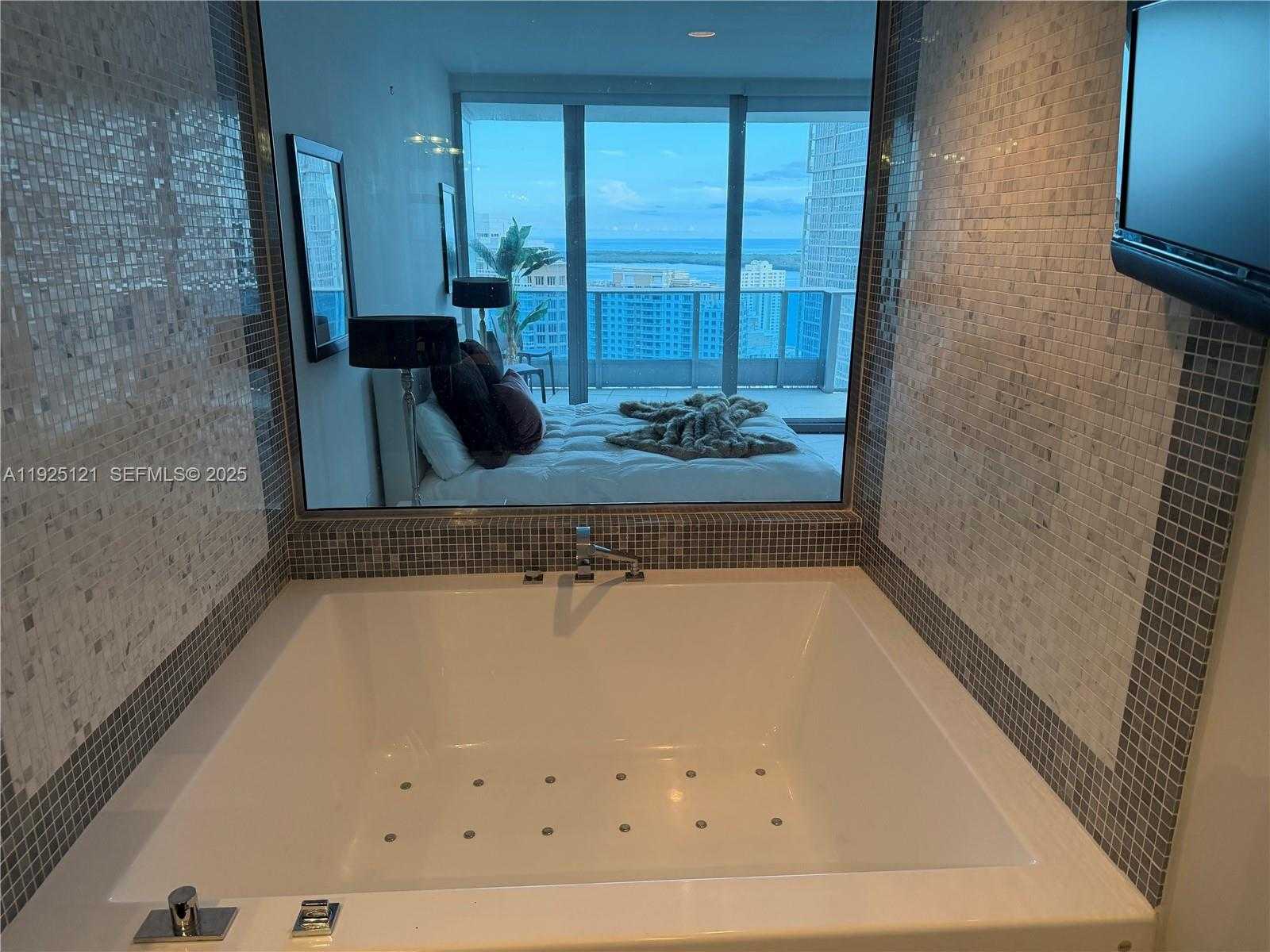 Imagen de Pequeño Objeto