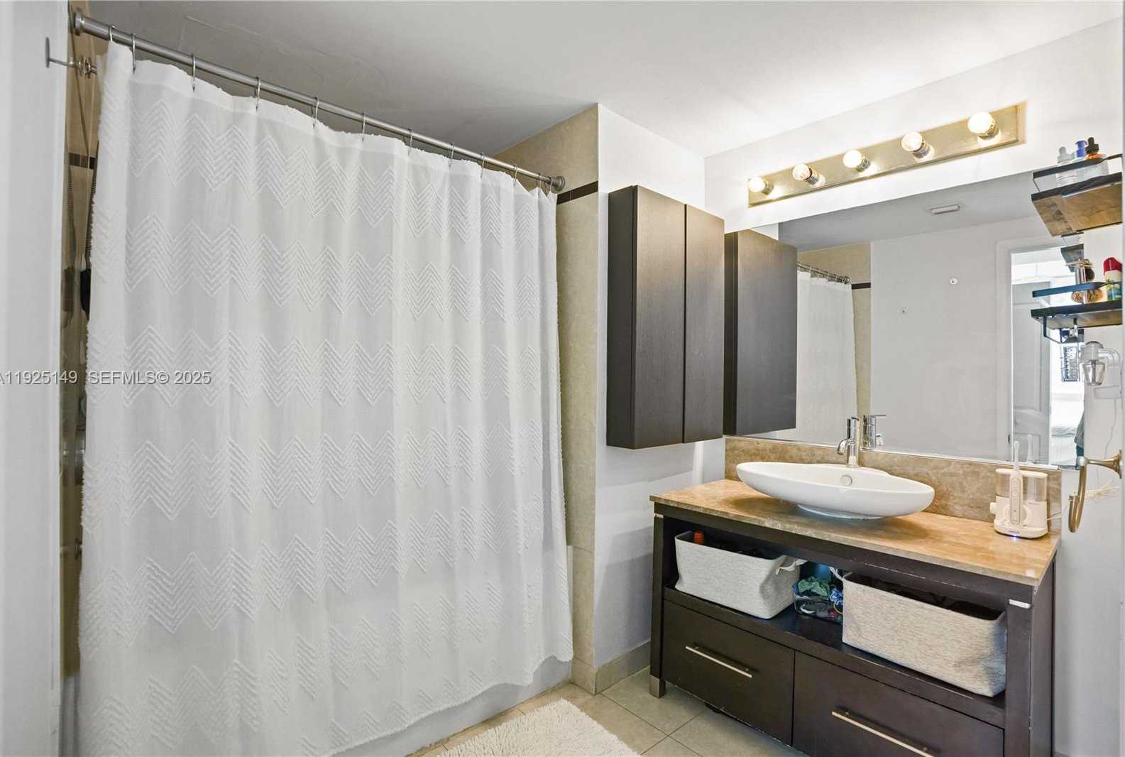 Small Image of 480 NORTH EAST 30TH ST #703, Miami Number 17