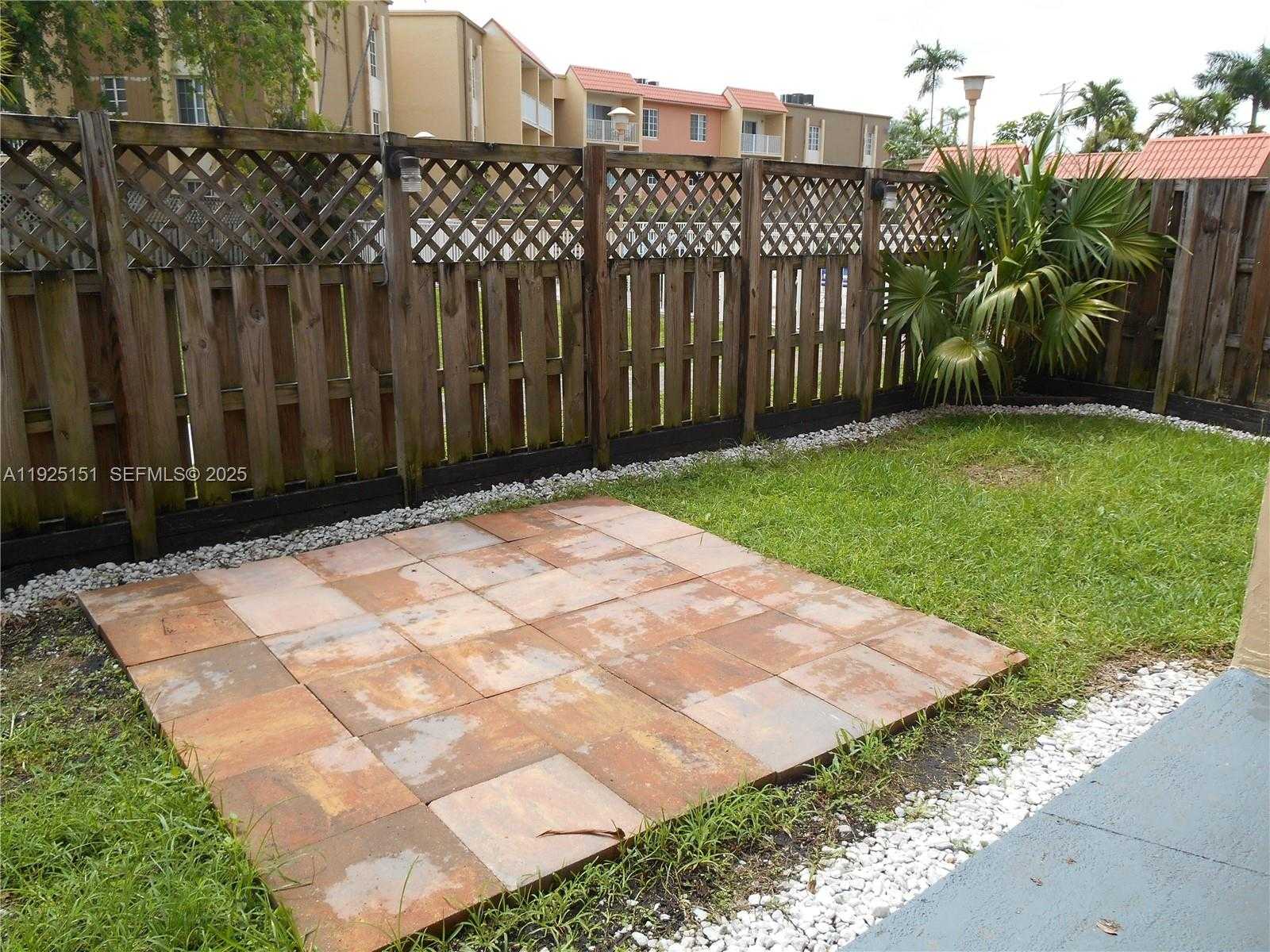 Small Image of 4910 NORTH WEST 79TH AVE #105, Doral Number 3