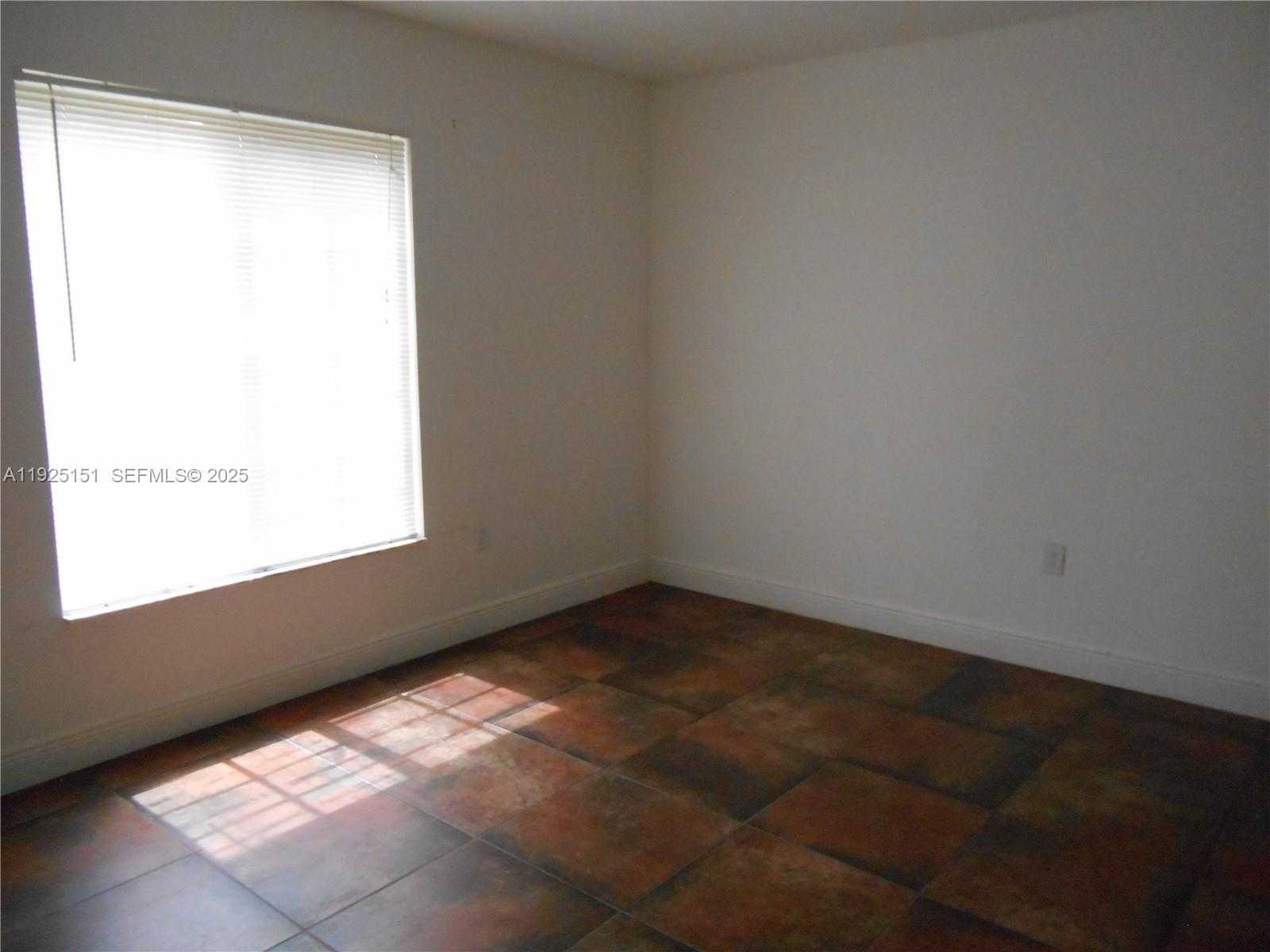 Small Image of 4910 NORTH WEST 79TH AVE #105, Doral Number 6