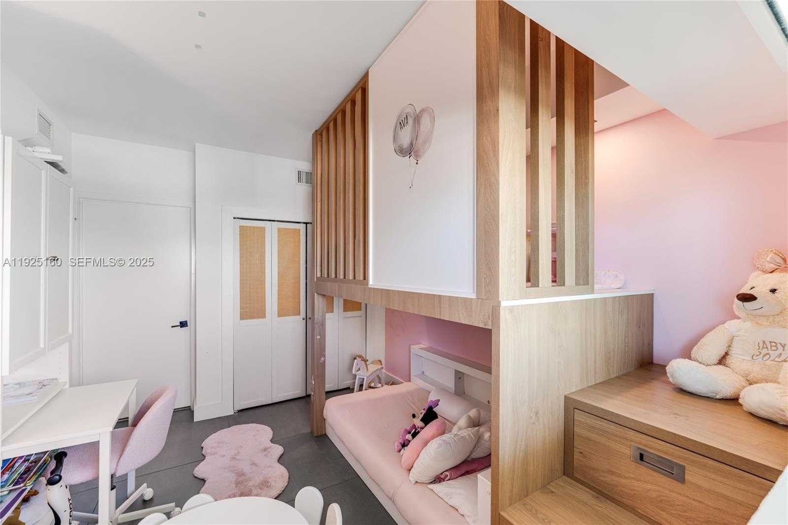 Small Image of 460 NORTH EAST 28TH ST #1806, Miami Number 24