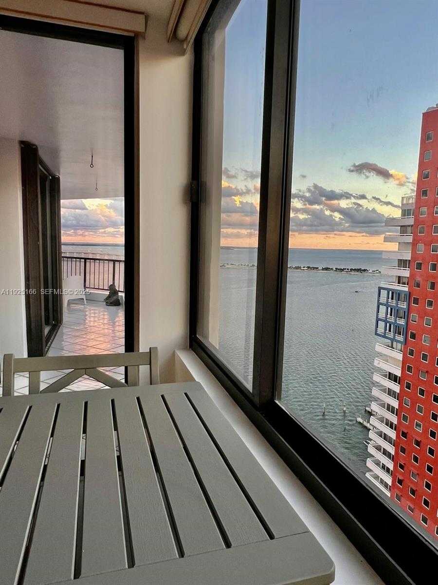 Small Image of 1581 BRICKELL AVE #2005, Miami Number 21