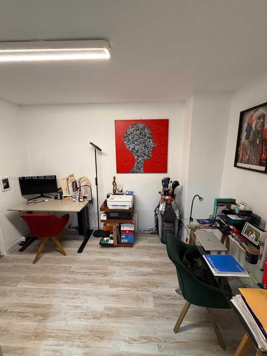 Small Image of 1581 BRICKELL AVE #2005, Miami Number 33