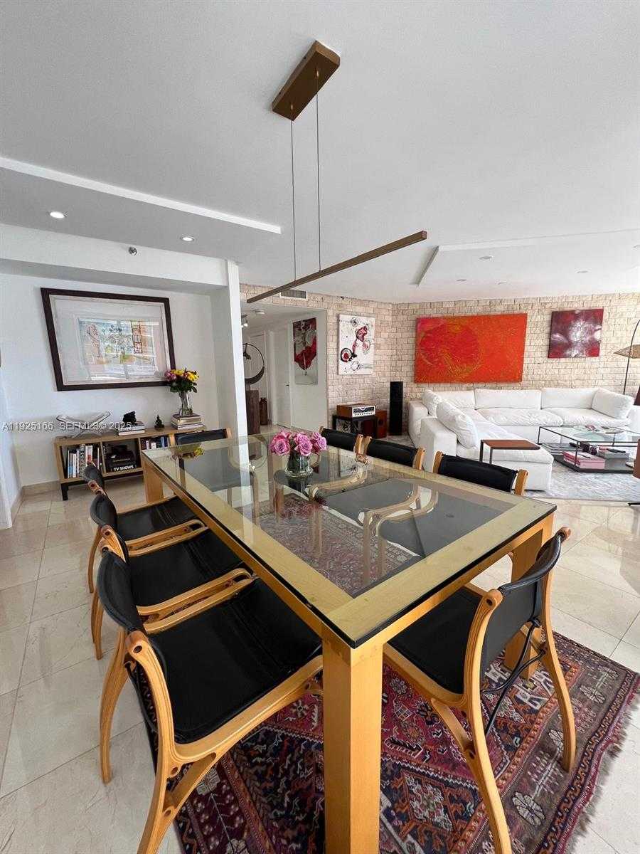 Small Image of 1581 BRICKELL AVE #2005, Miami Number 5